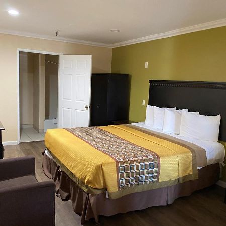 Travelodge By Wyndham Chatsworth Los Angeles Dış mekan fotoğraf