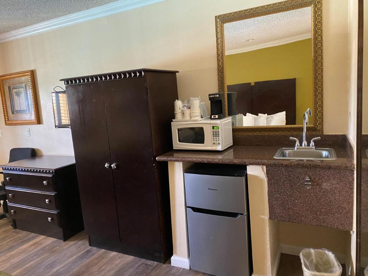 Travelodge By Wyndham Chatsworth Los Angeles Dış mekan fotoğraf